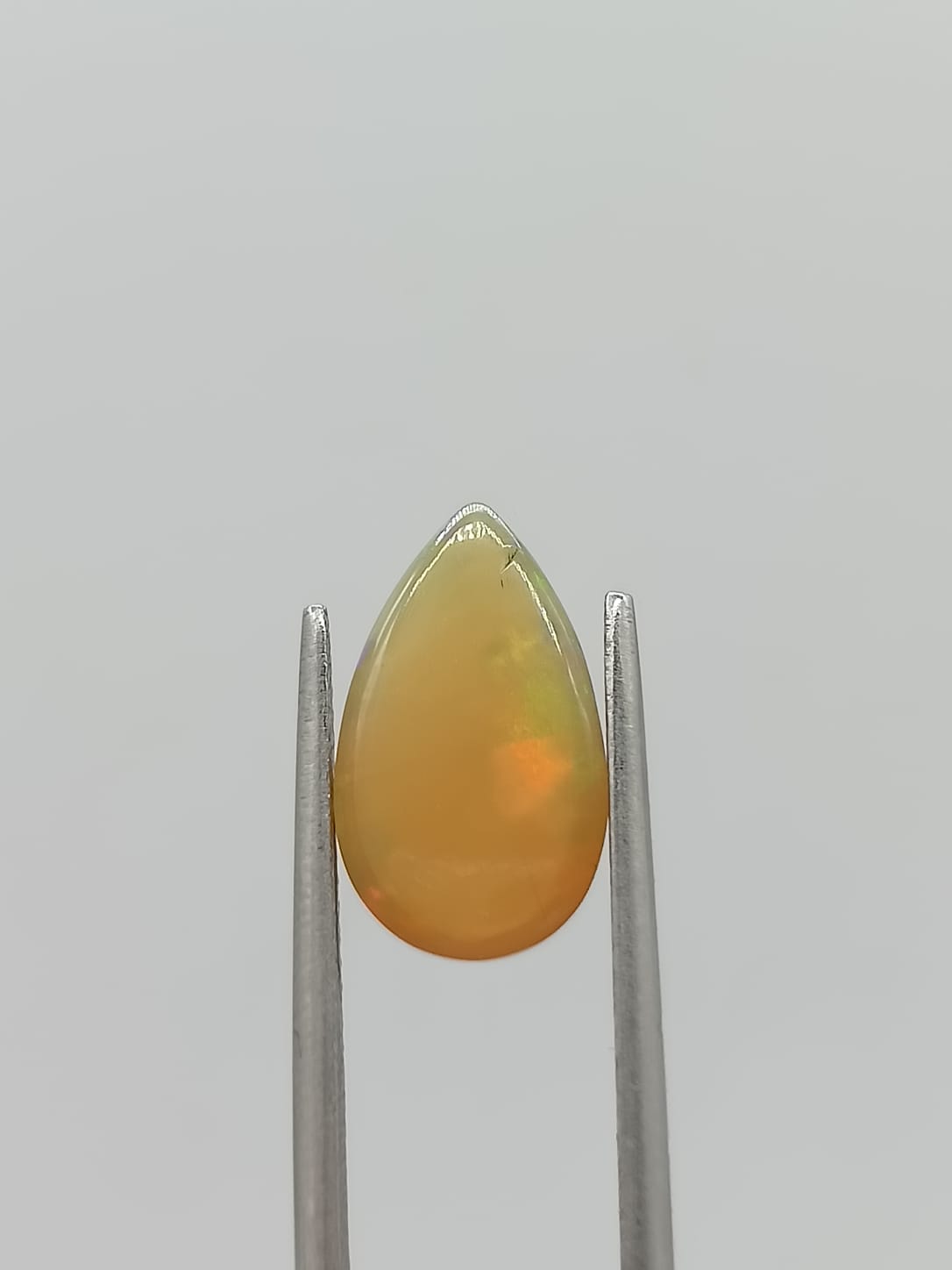 Ópalo forma de gota de 2.27ct