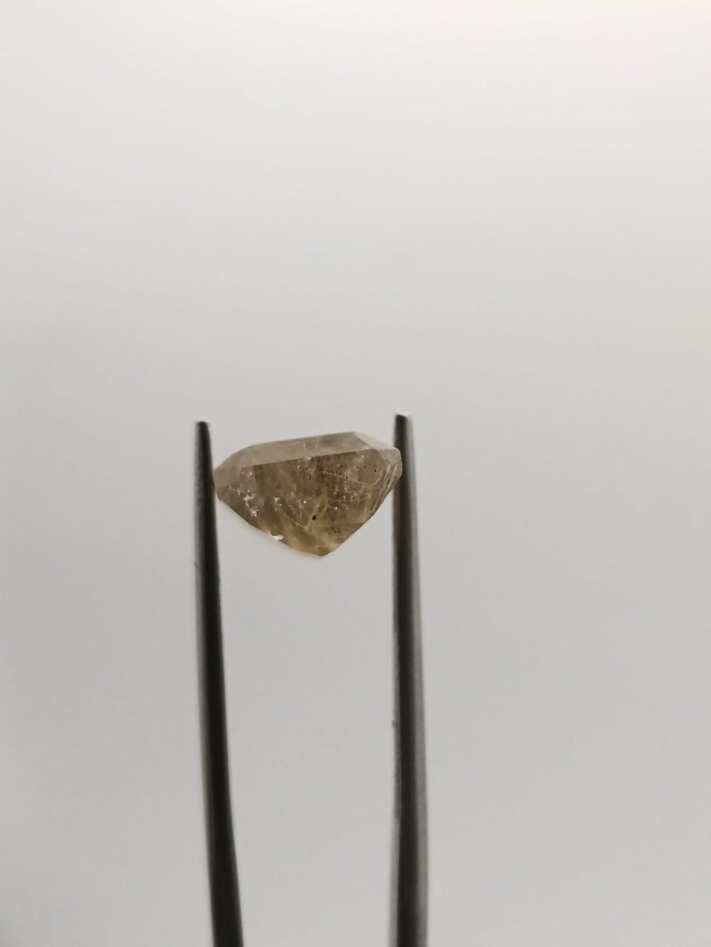 Cuarzo rutilado rectangular de 5.99ct
