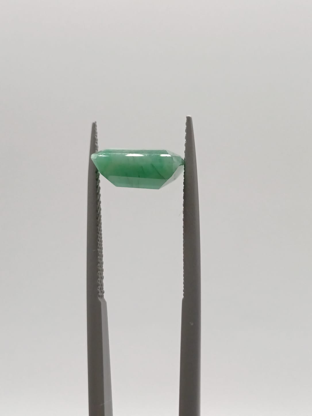 Esmeralda brasileña rectangular de 2.85ct