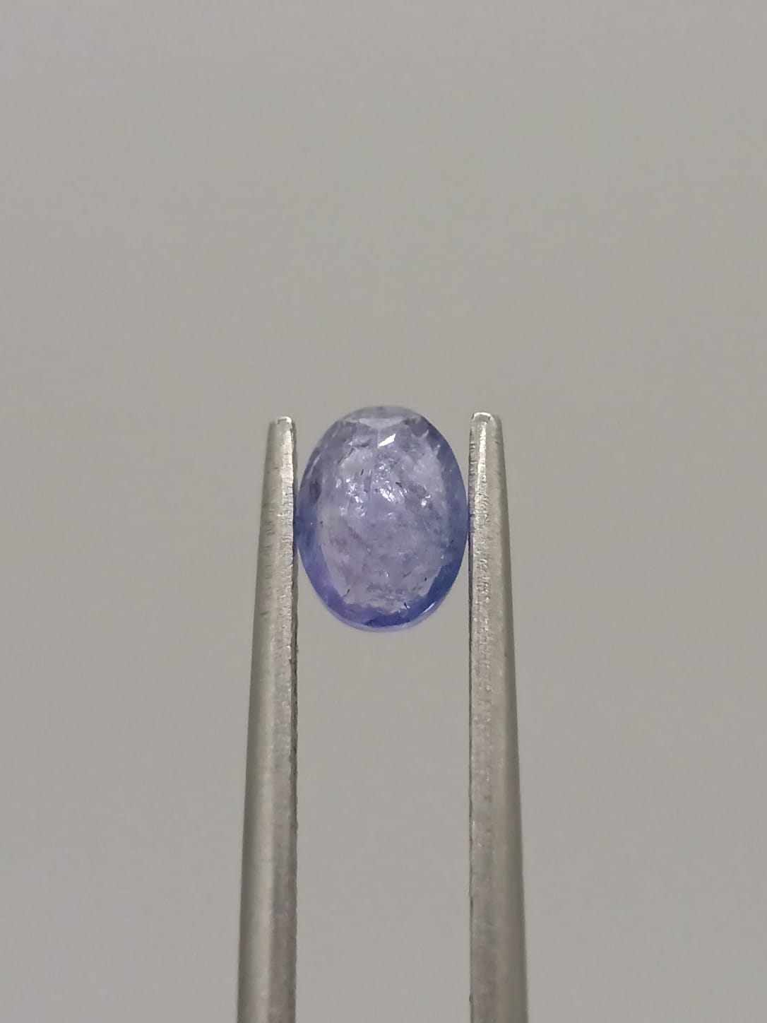 Tanzanita ovalada de 0.73ct