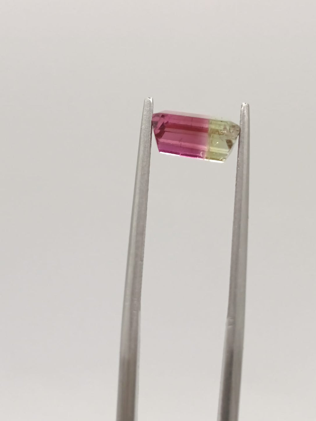 Turmalina sandia rectangular de 1.85ct