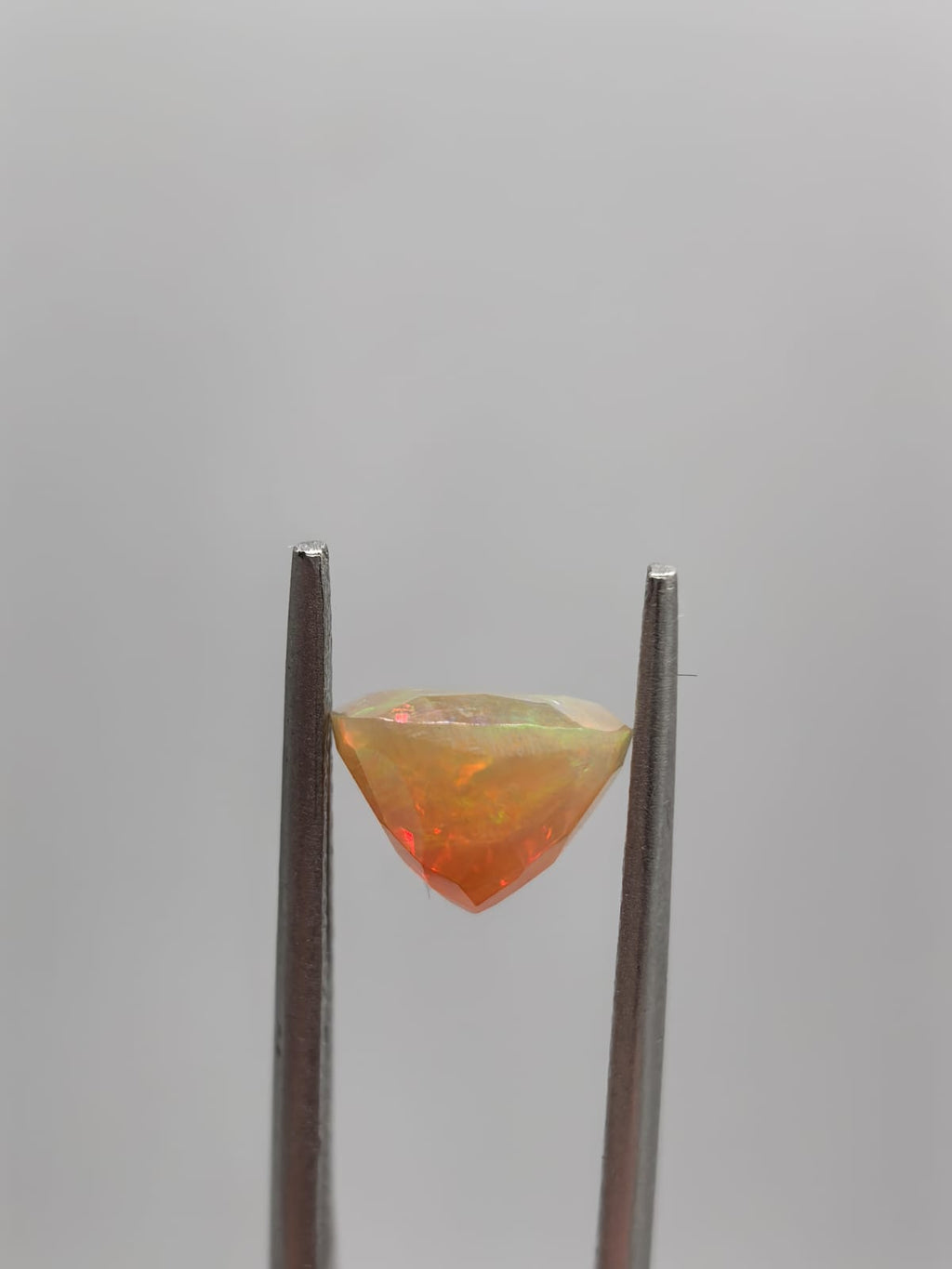 Ópalo forma de gota de 1.76ct