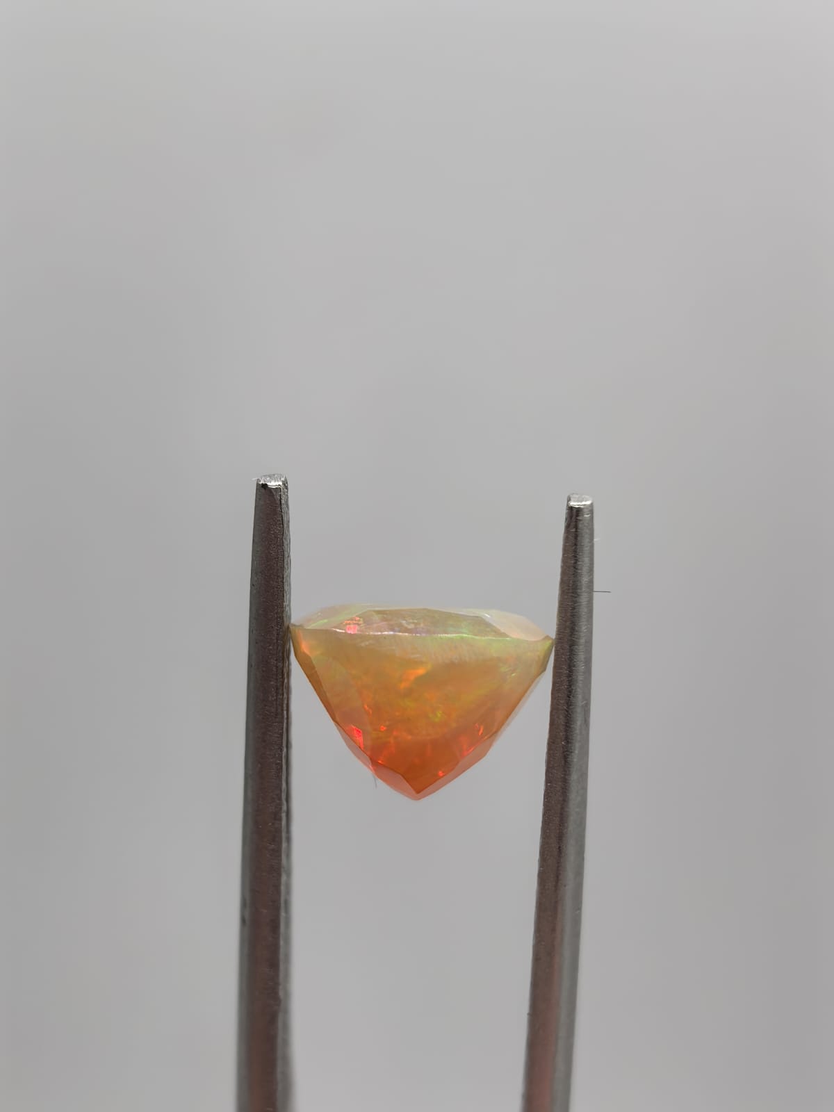 Ópalo forma de gota de 1.76ct