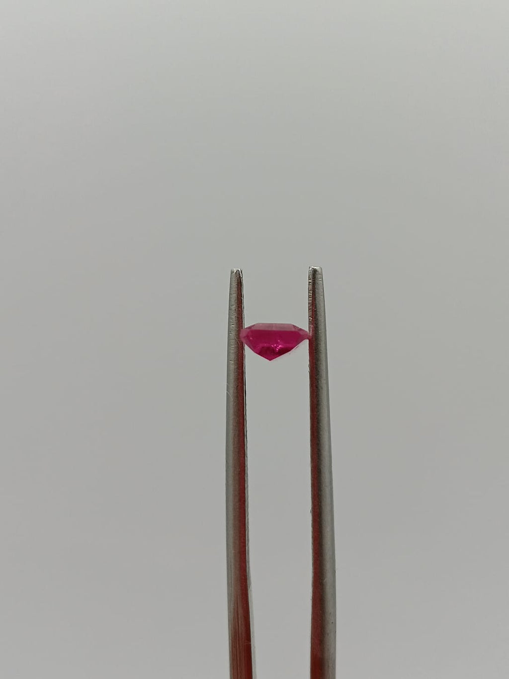 Turmalina rosa rectangular de 0.82ct