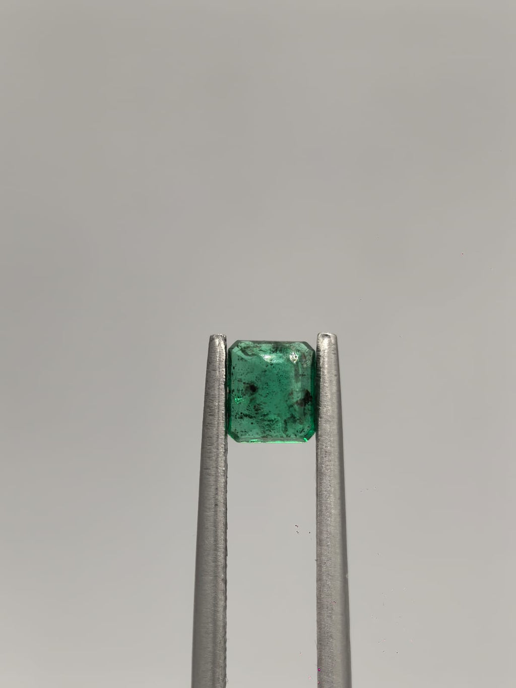 Esmeralda colombiana rectangular de 0.39ct