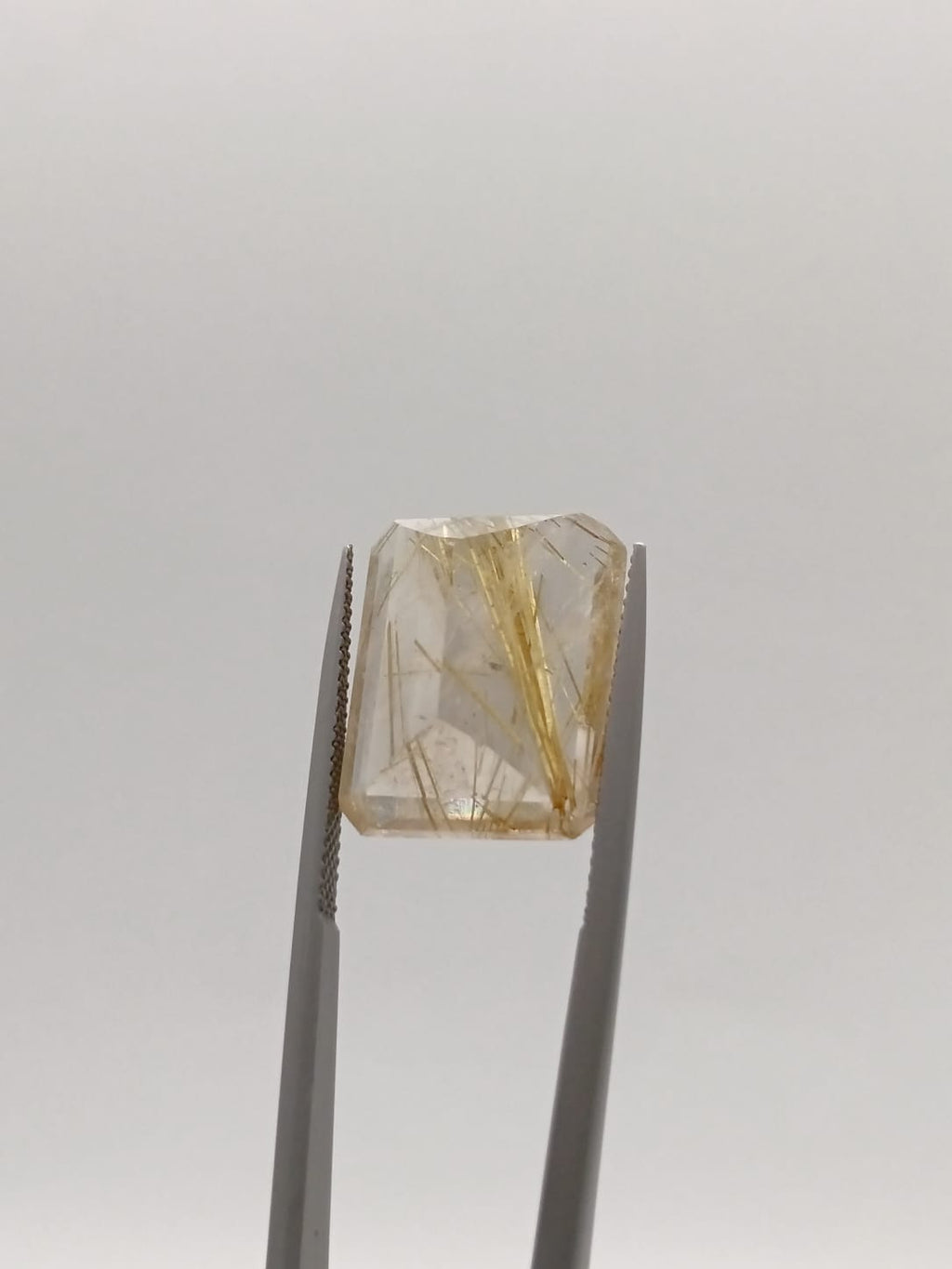 Cuarzo rutilado rectangular de 16.05