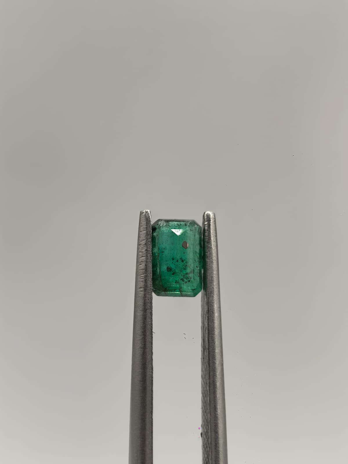 Esmeralda colombiana rectangular de 0.54ct