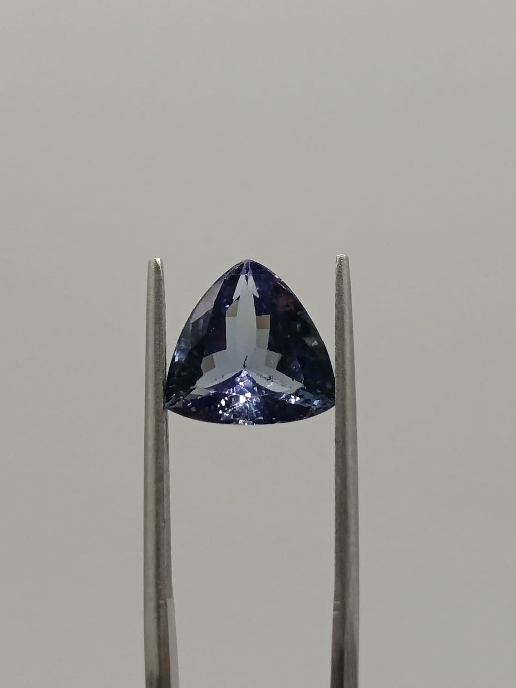 Tanzanita corte trillion de 3.44ct