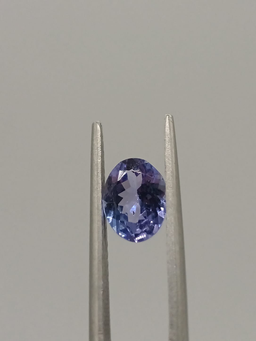 Tanzanita ovalada de 1.12ct