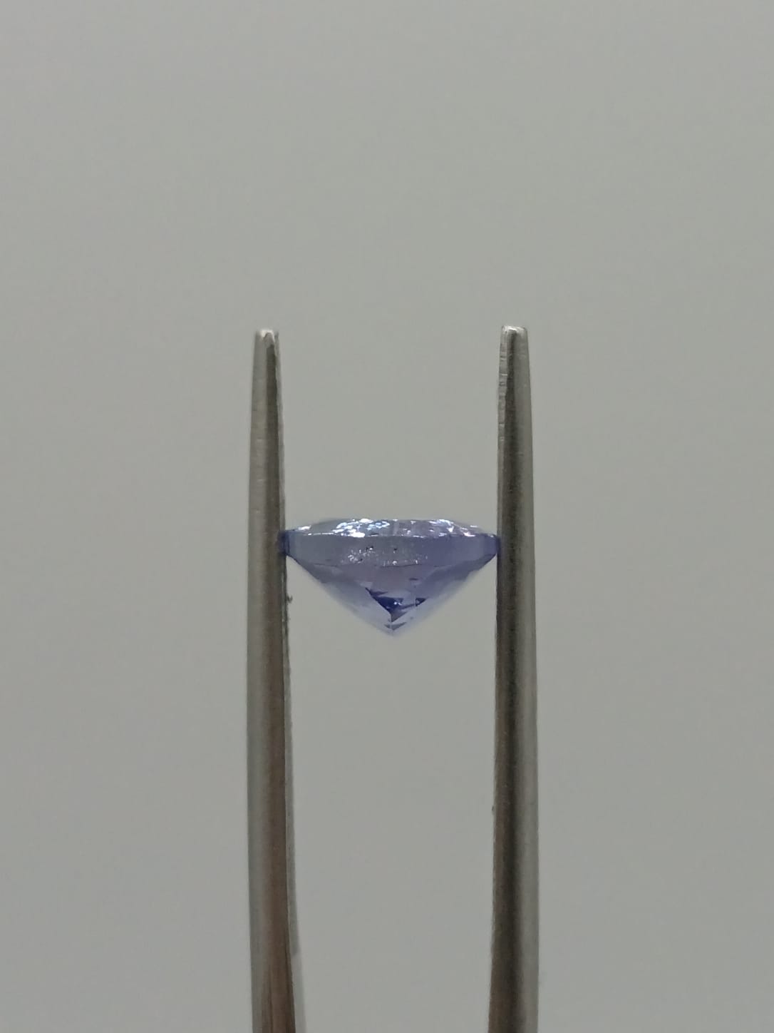 Tanzanita ovalada de 2.08ct