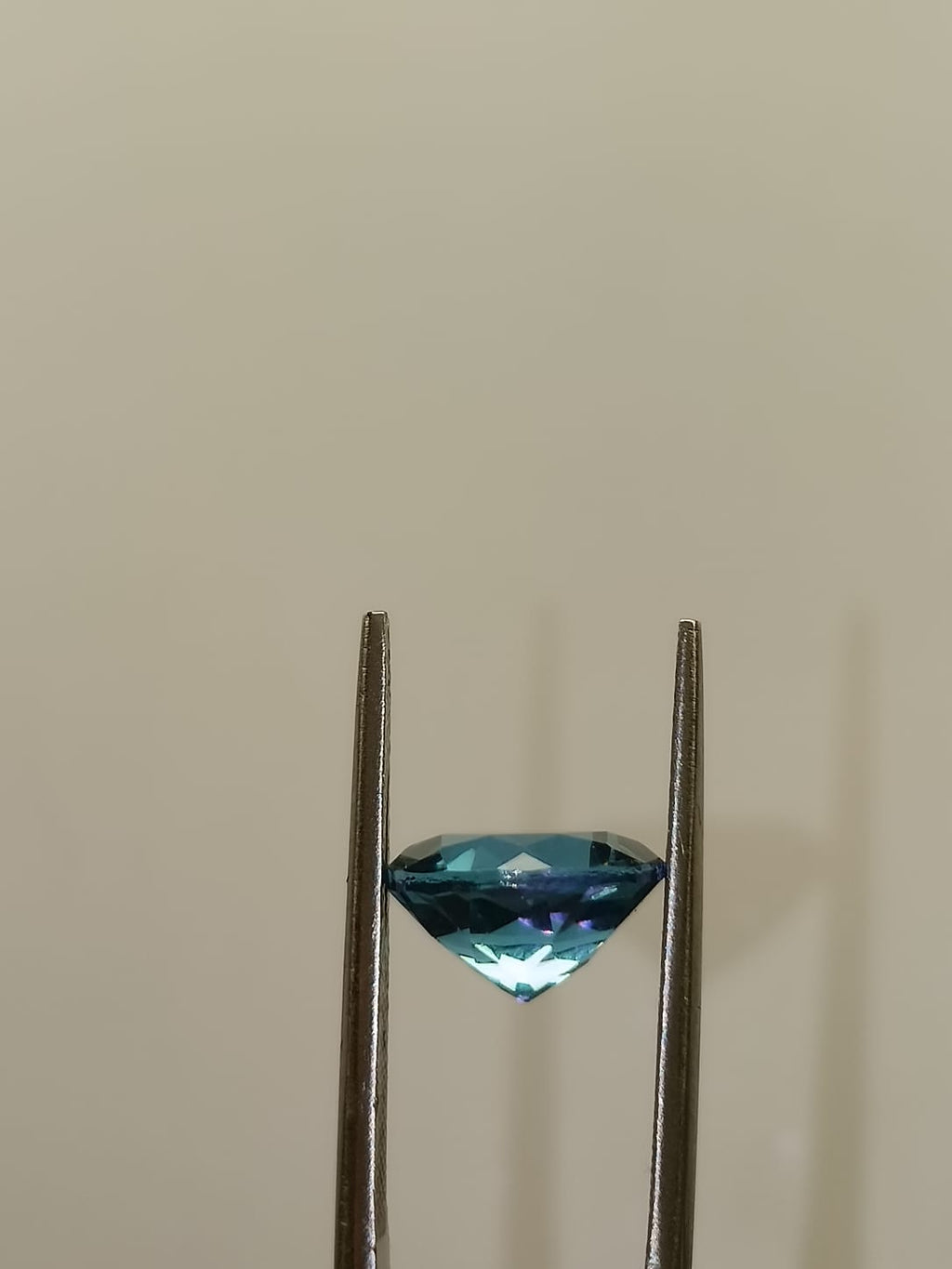 Alejandrita circular de 2.79ct