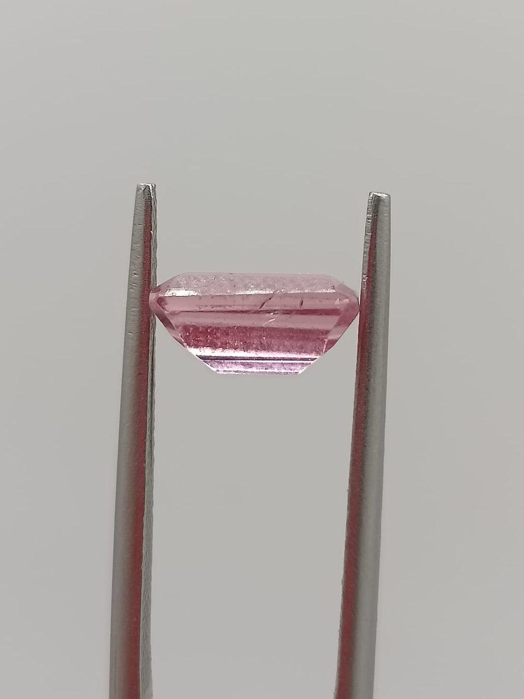 Turmalina rosa rectangular de 1.56ct