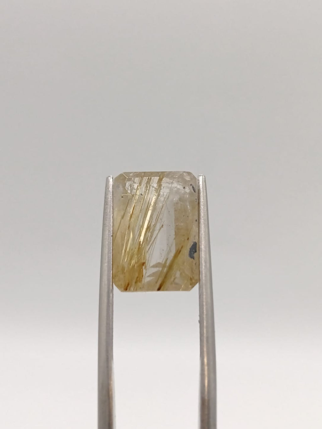 Cuarzo rutilado rectangular de 6.11ct