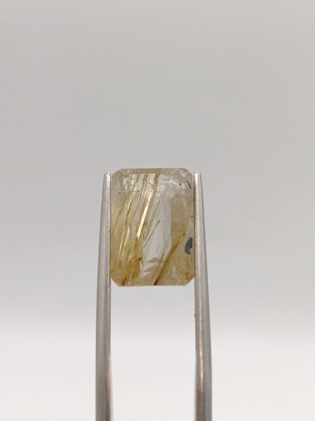 Cuarzo rutilado rectangular de 6.11ct