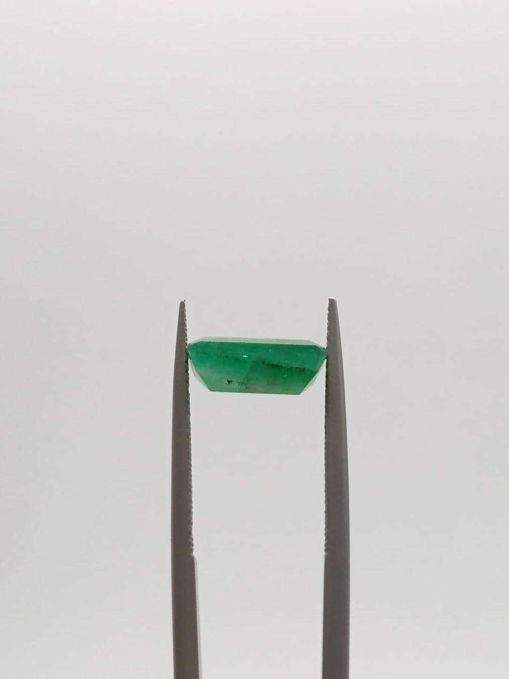 Esmeralda brasileña rectangular de 2.47ct