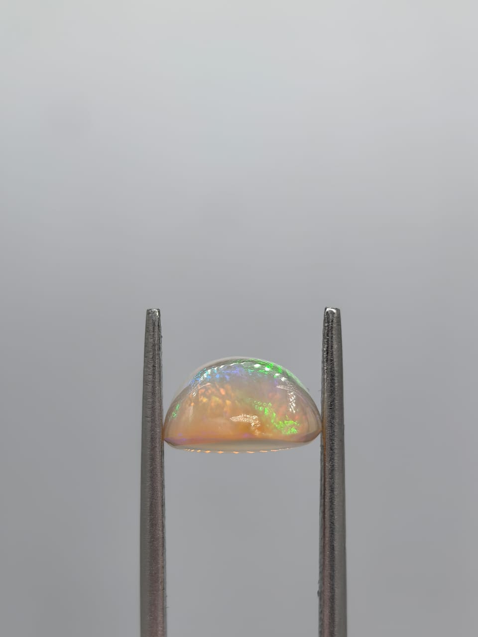 Ópalo forma de gota de 2.70ct