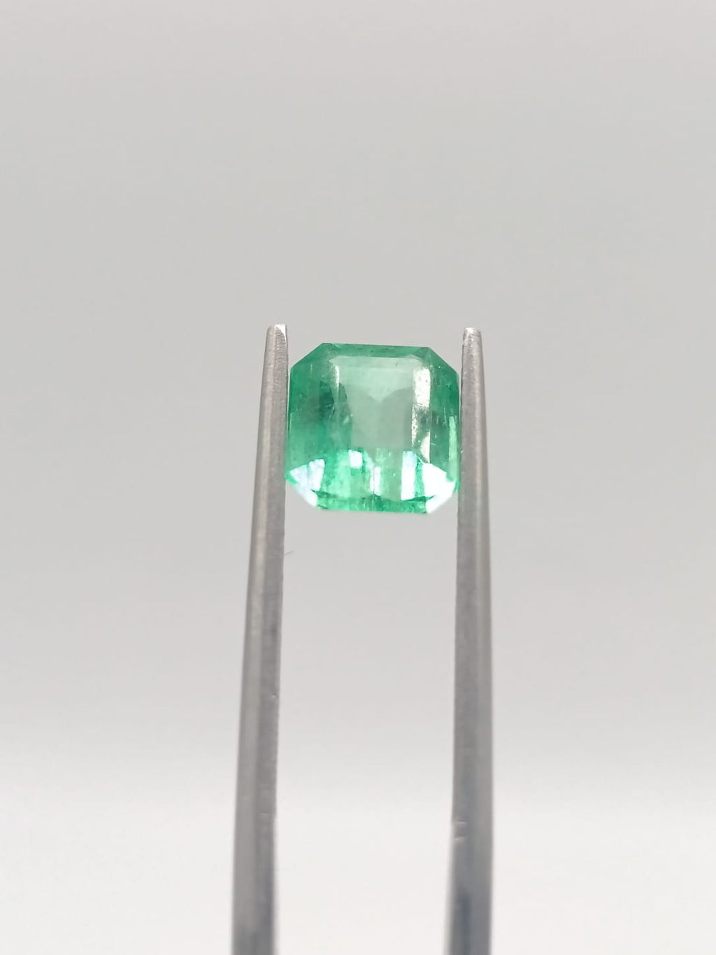 Esmeralda colombiana rectangular de 1.97ct