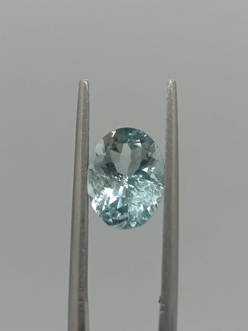 Aguamarina ovalada de 2.08ct