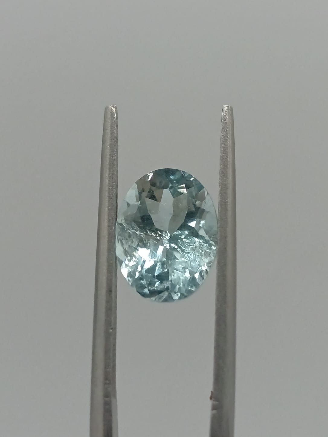 Aguamarina ovalada de 2.08ct