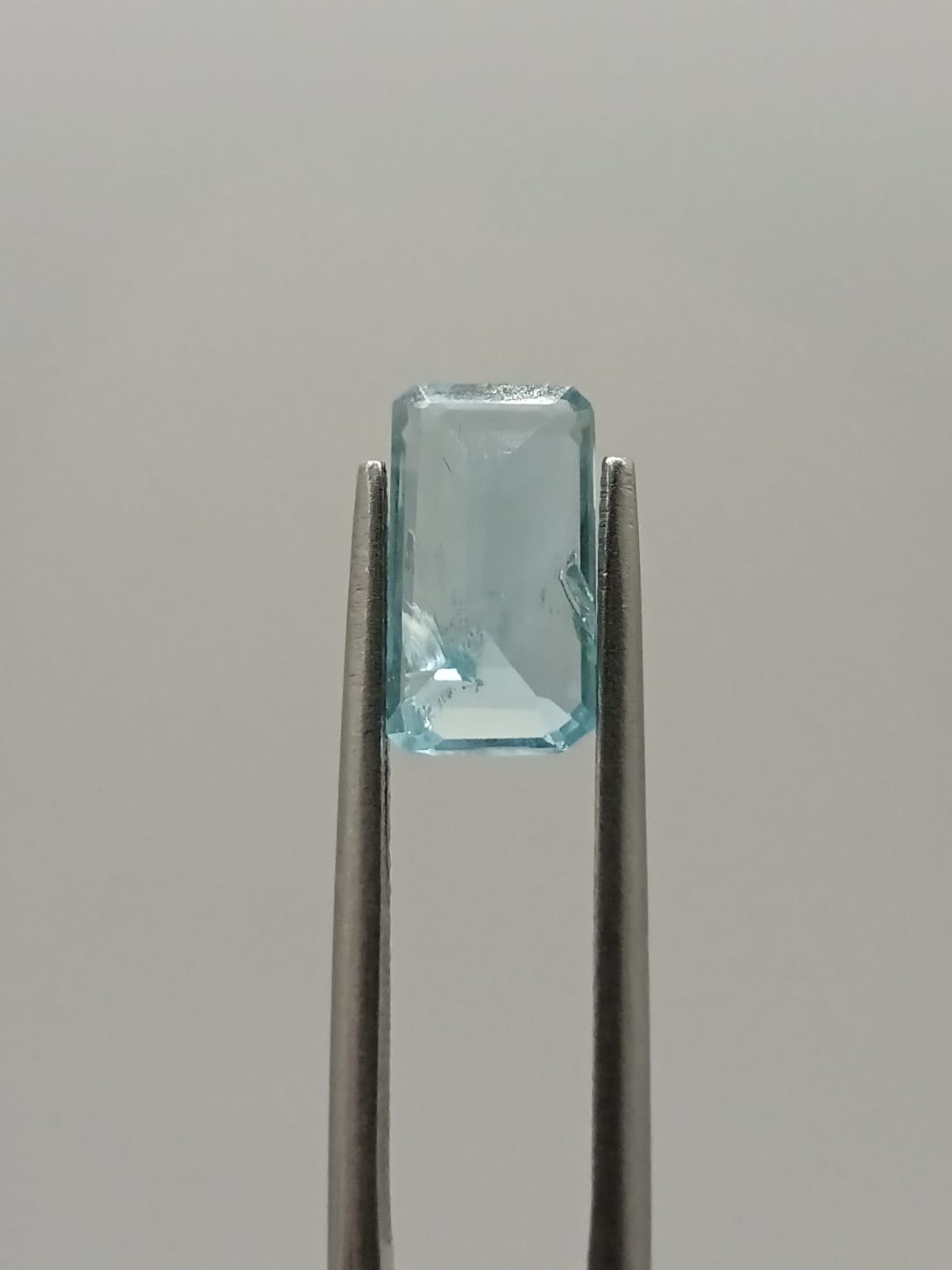 Aguamarina rectangular de 1.76ct