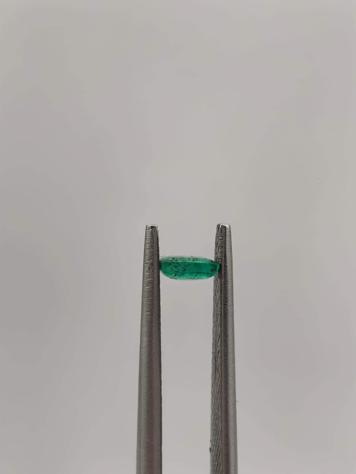 Esmeralda colombiana rectangular de 0.18ct