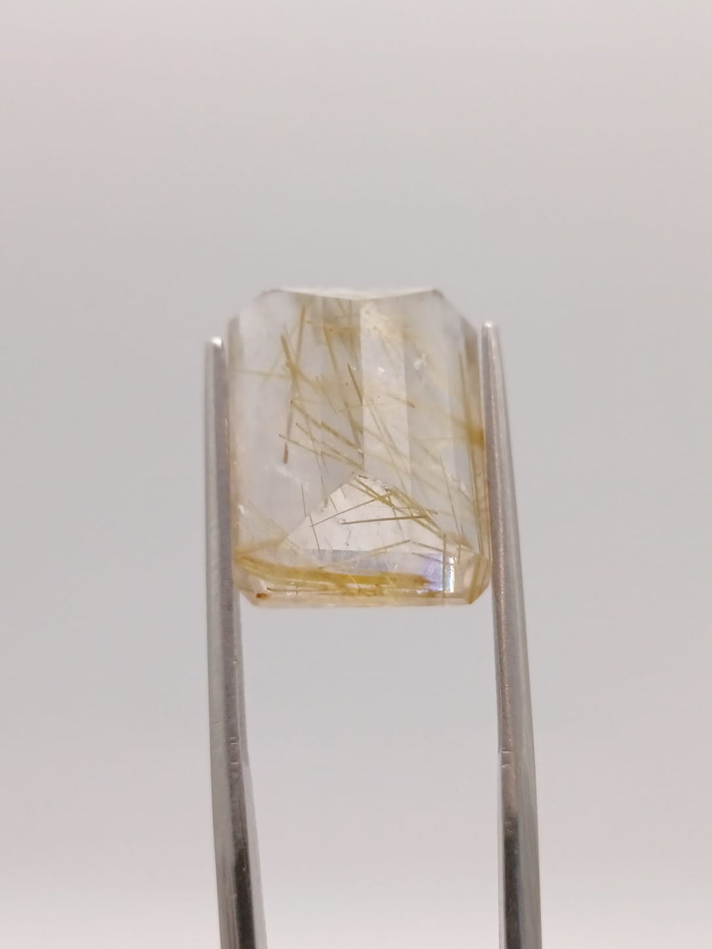 Cuarzo rutilado rectangular de 12.60ct