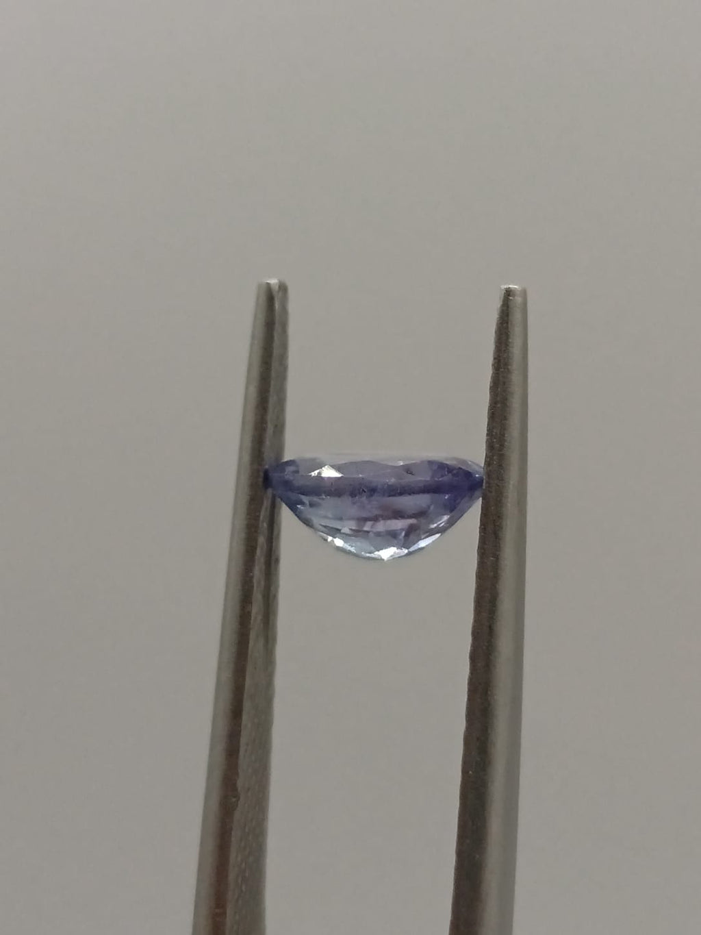 Tanzanita ovalada de 0.87ct