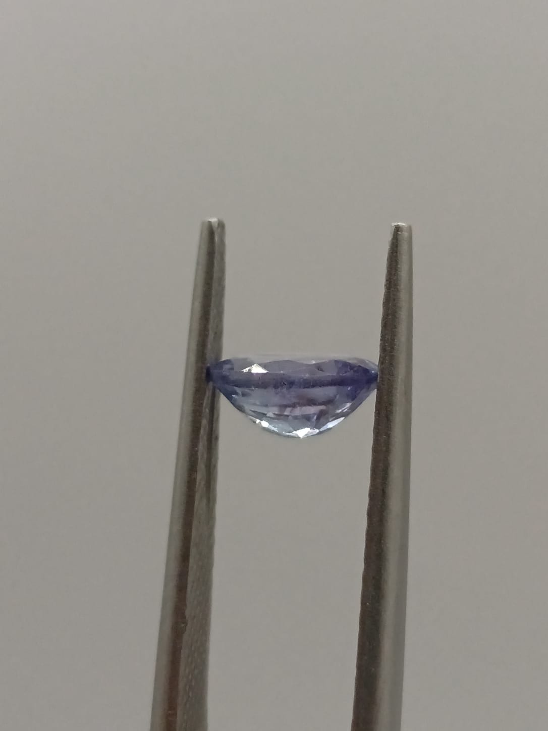 Tanzanita ovalada de 0.86ct