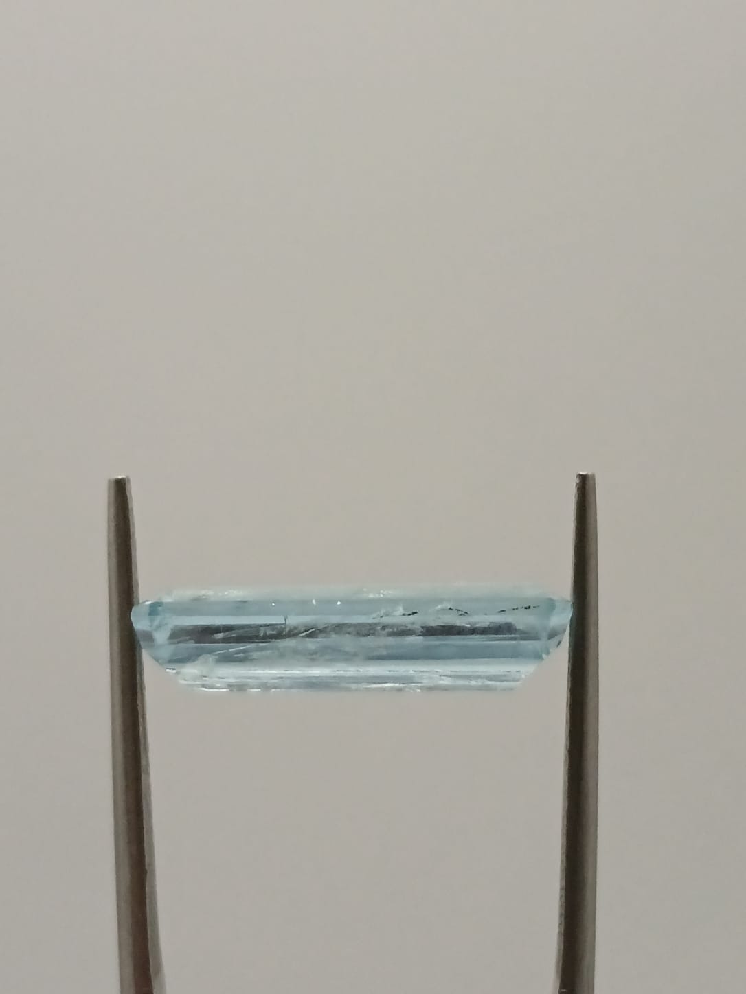 Aguamarina rectangular de 3.79ct