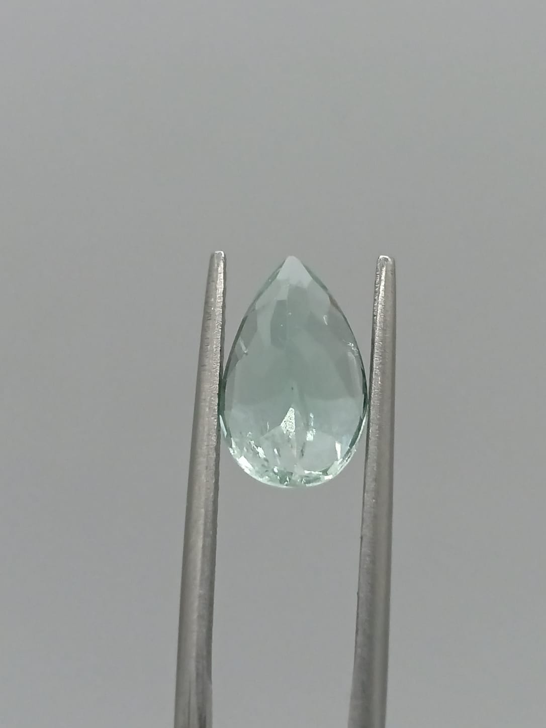 Aguamarina forma de gota de 2.70ct