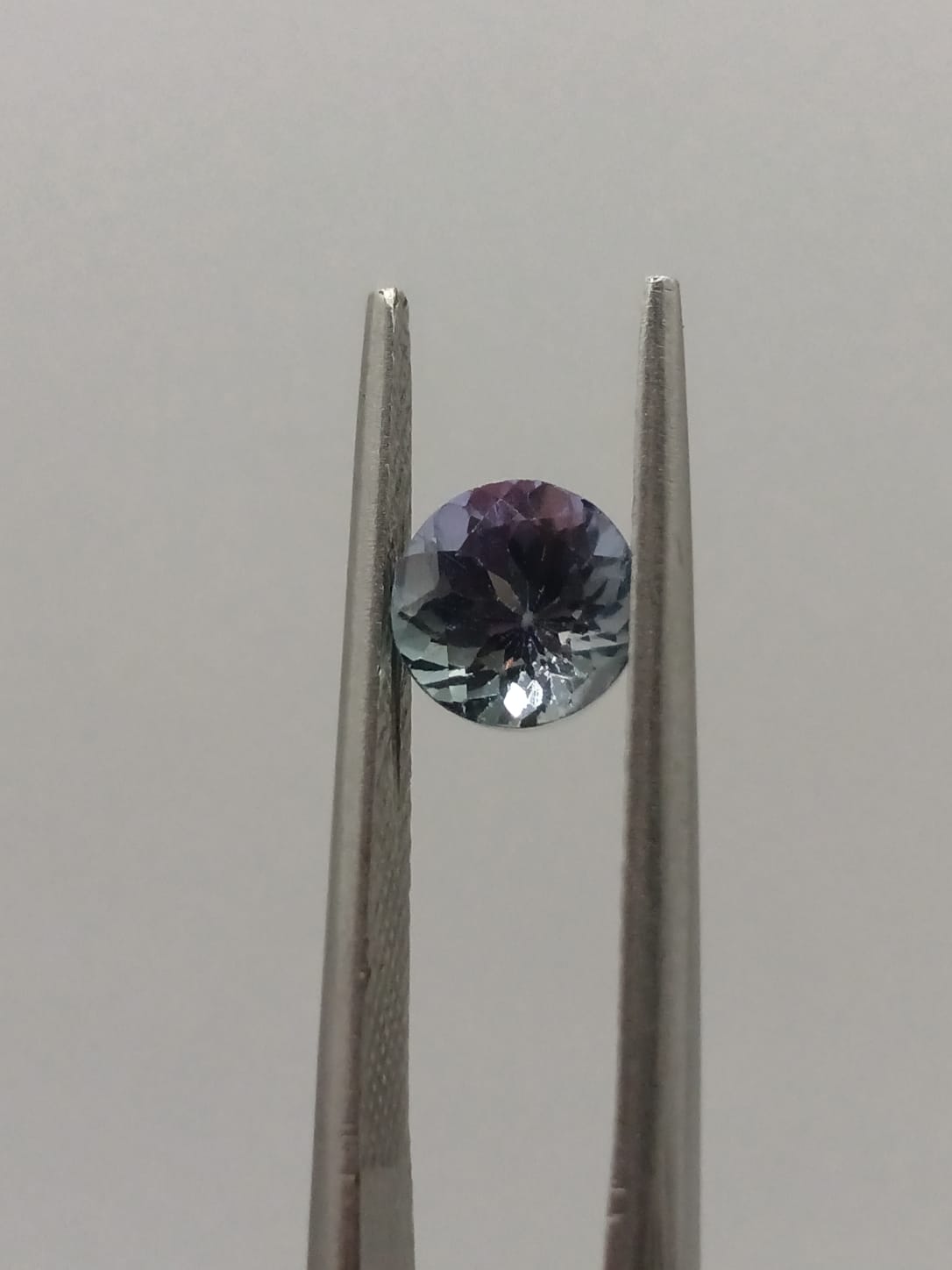 Tanzanita circular de 1.08ct