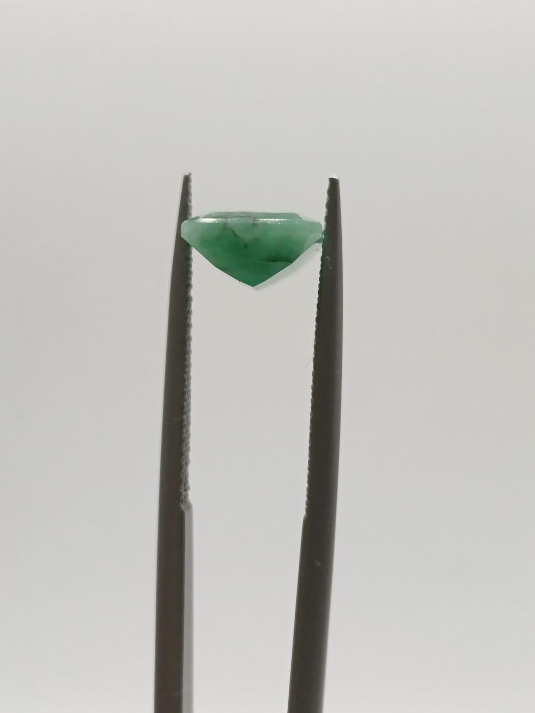 Esmeralda brasileña rectangular de 2.85ct