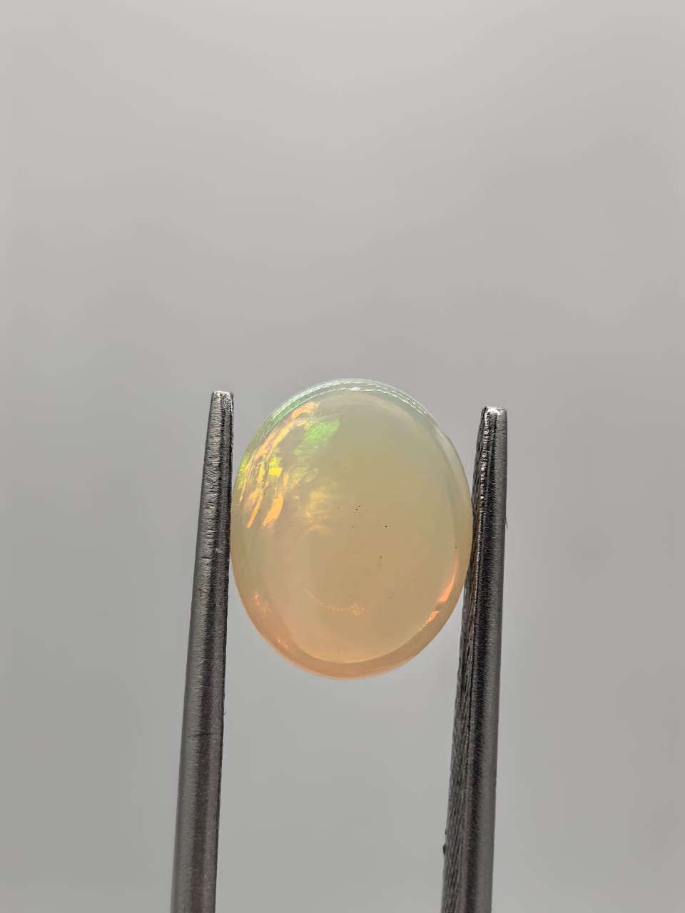 Ópalo ovalado de 2.04ct