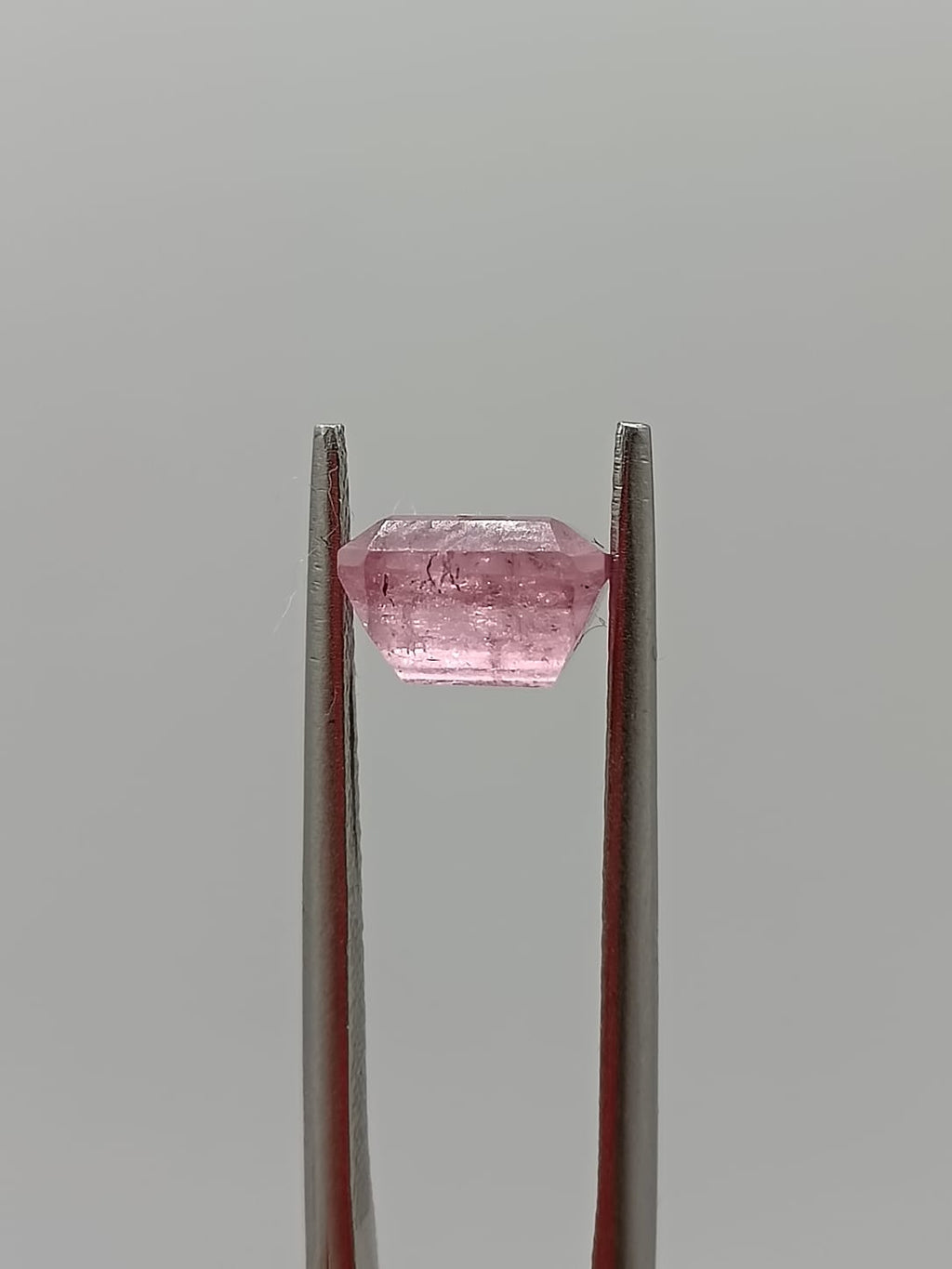 Turmalina rosa cuadrada de 1.61ct