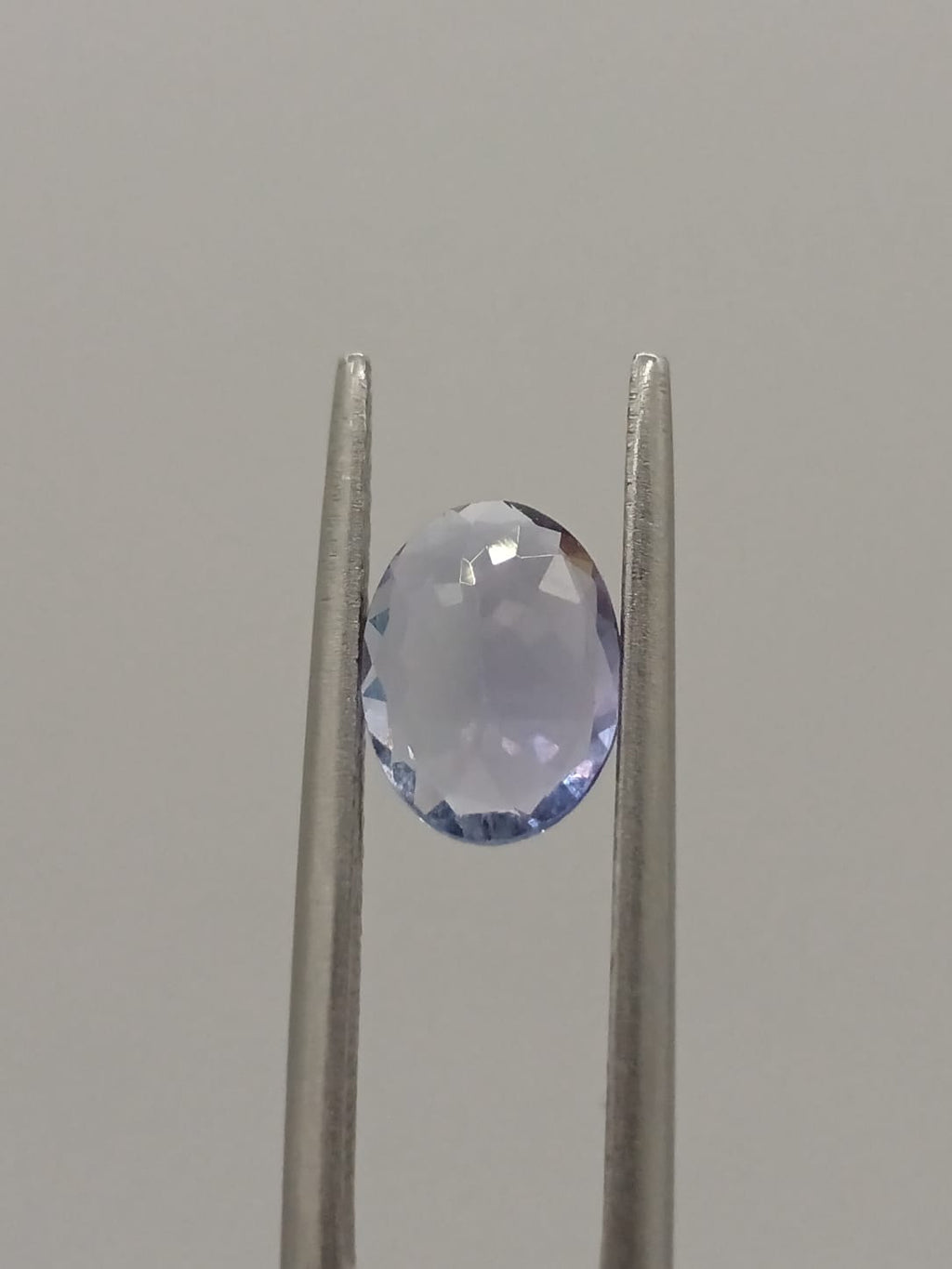 Tanzanita ovalada de 1.08ct
