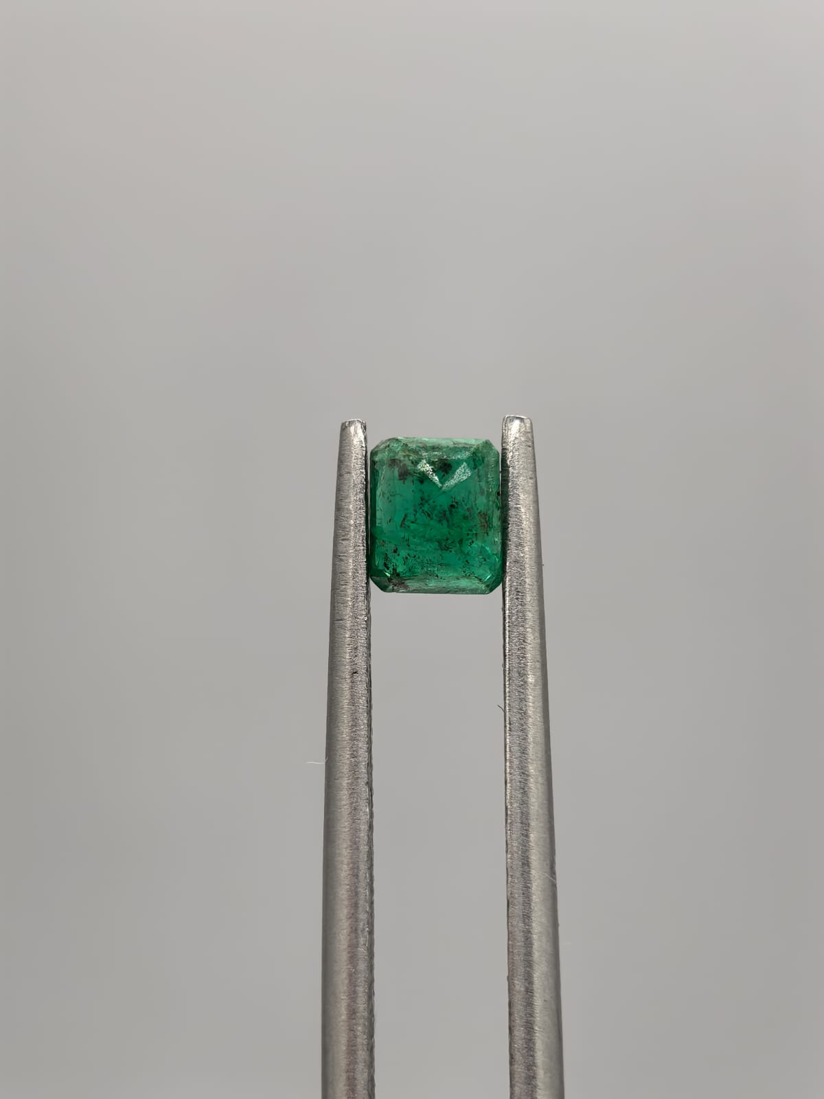 Esmeralda colombiana rectangular de 0.44ct