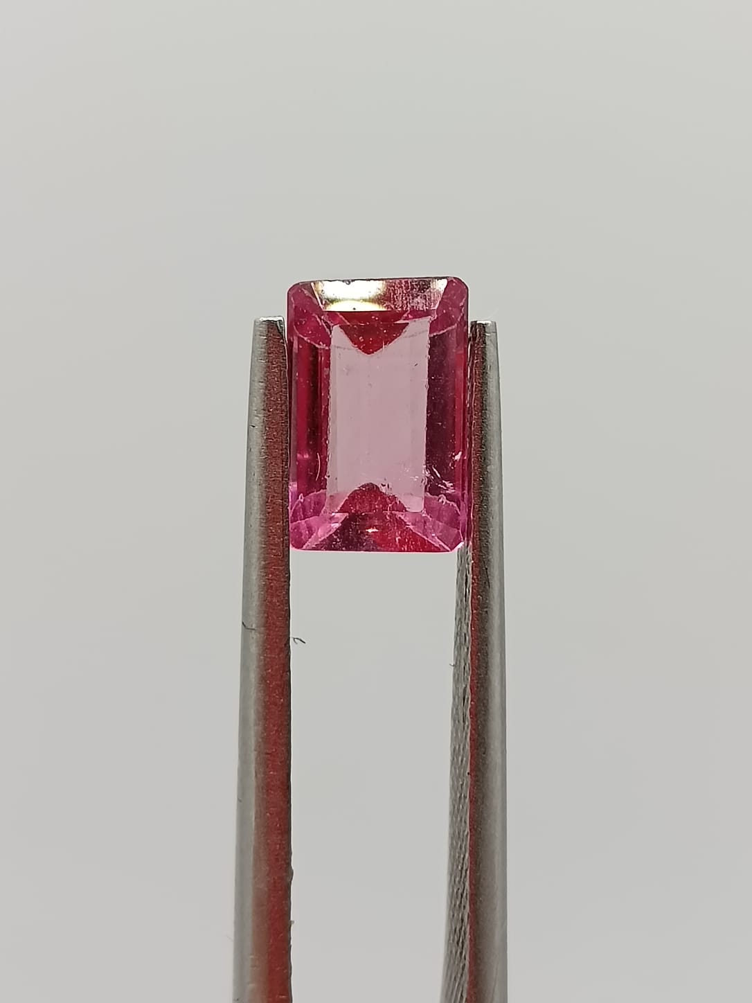 Turmalina rosa rectangular de 1.32ct