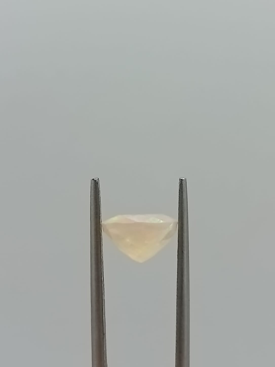 Ópalo forma de gota de 2.37ct