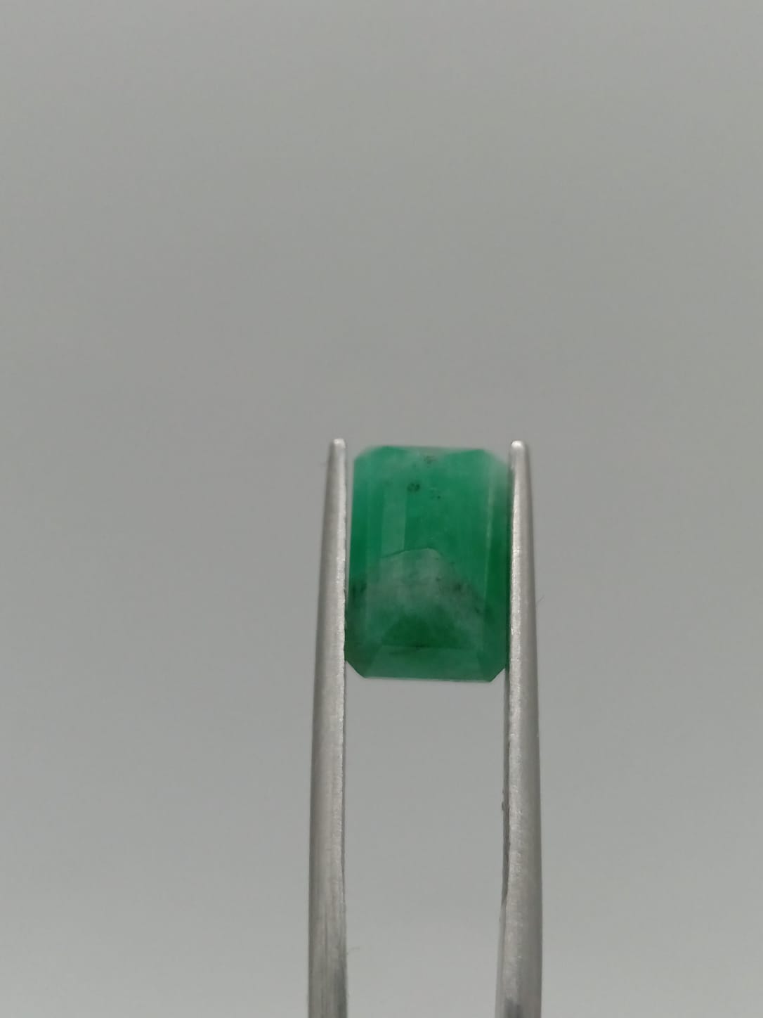 Esmeralda brasileña rectangular de 3.28ct