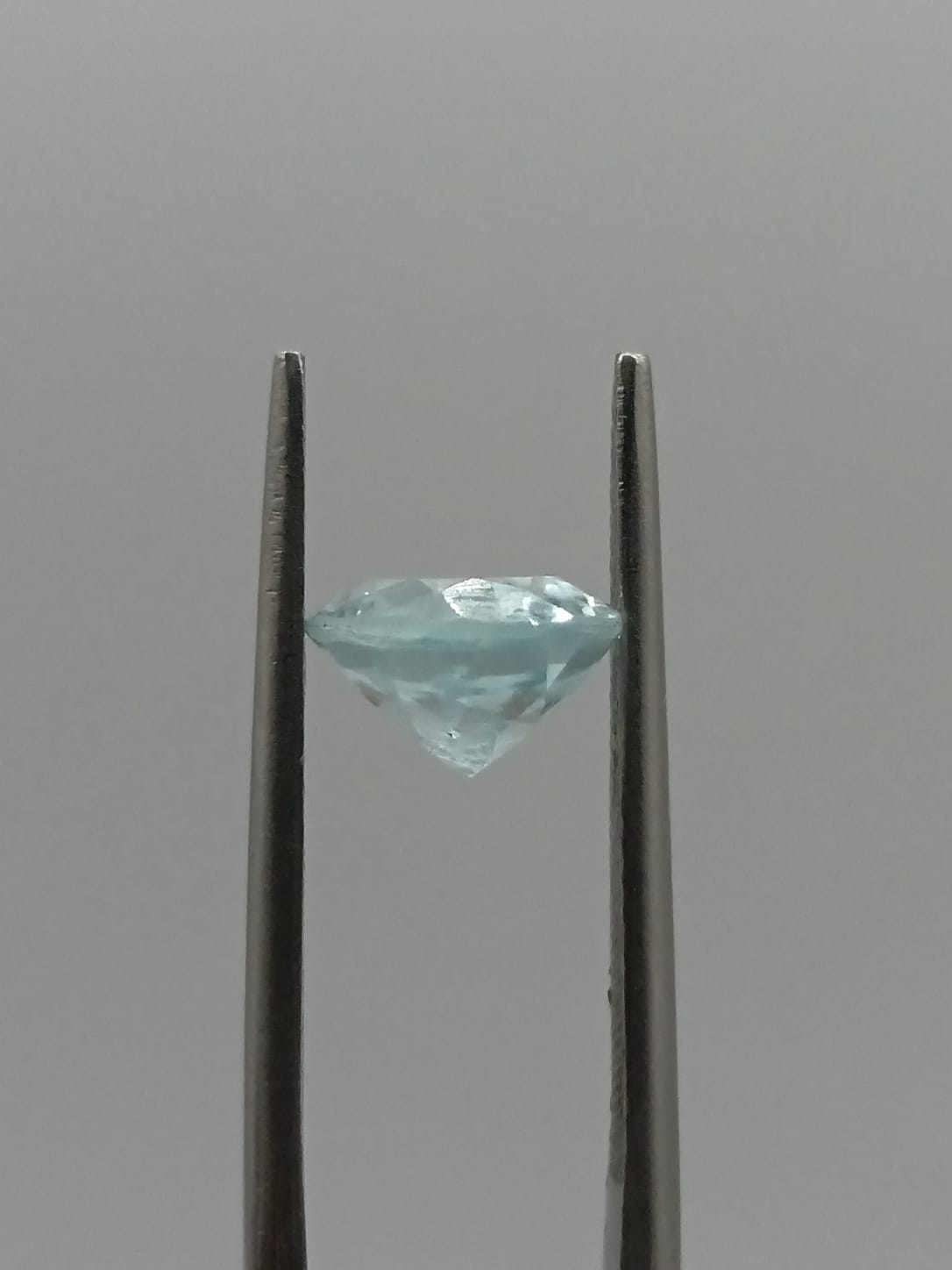 Aguamarina ovalada de 2.37ct