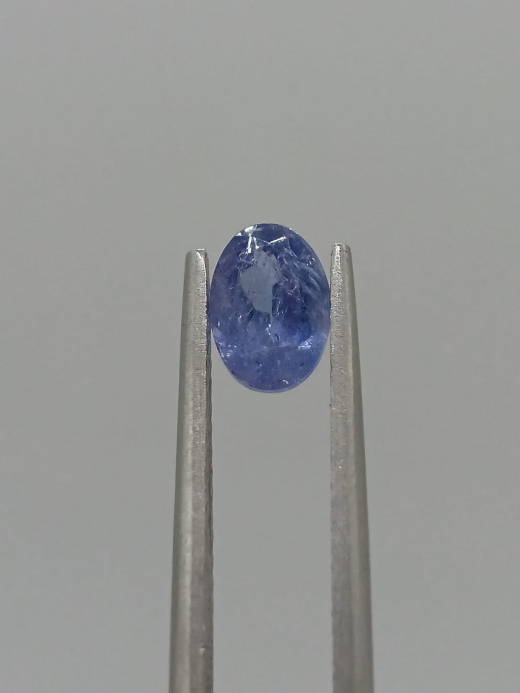 Tanzanita ovalada de 0.82ct