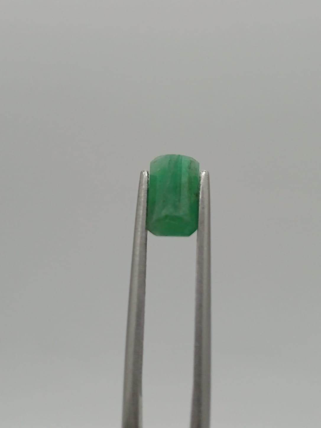 Esmeralda brasileña rectangular de 1.10ct