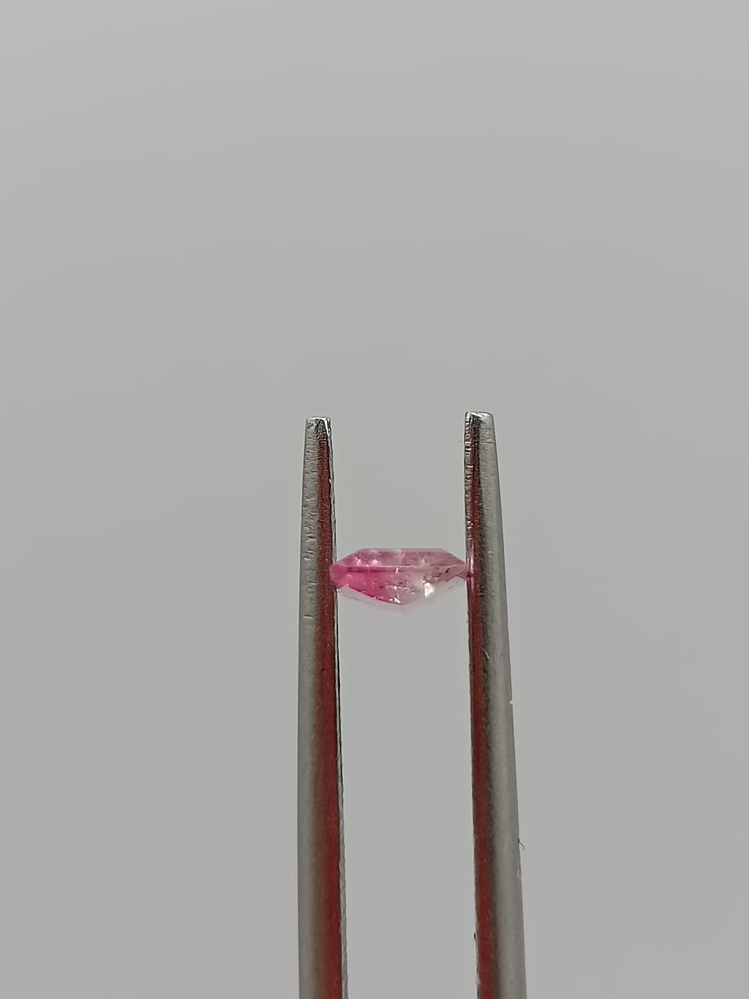 Turmalina rosa rectangular de 0.52ct