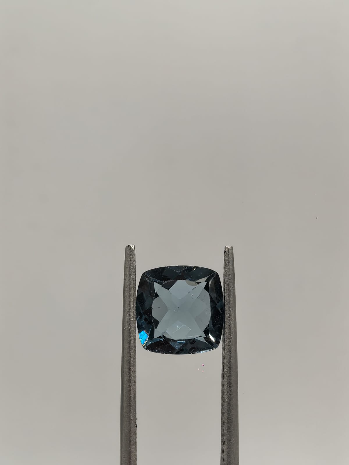 Topacio London blue corte cushion de 2.43ct