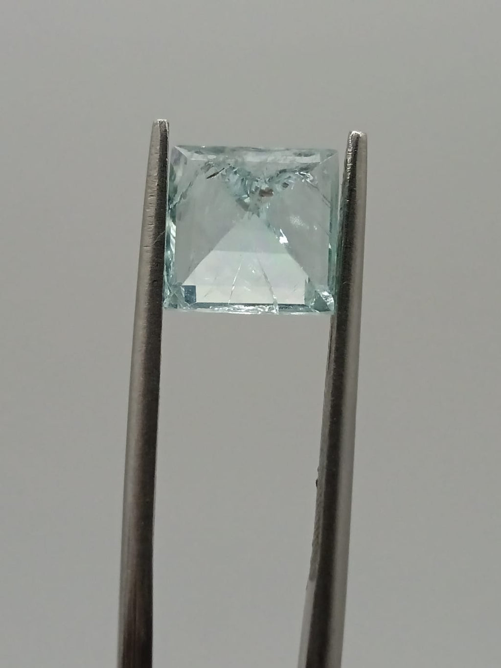 Aguamarina cuadrada de 2.50ct
