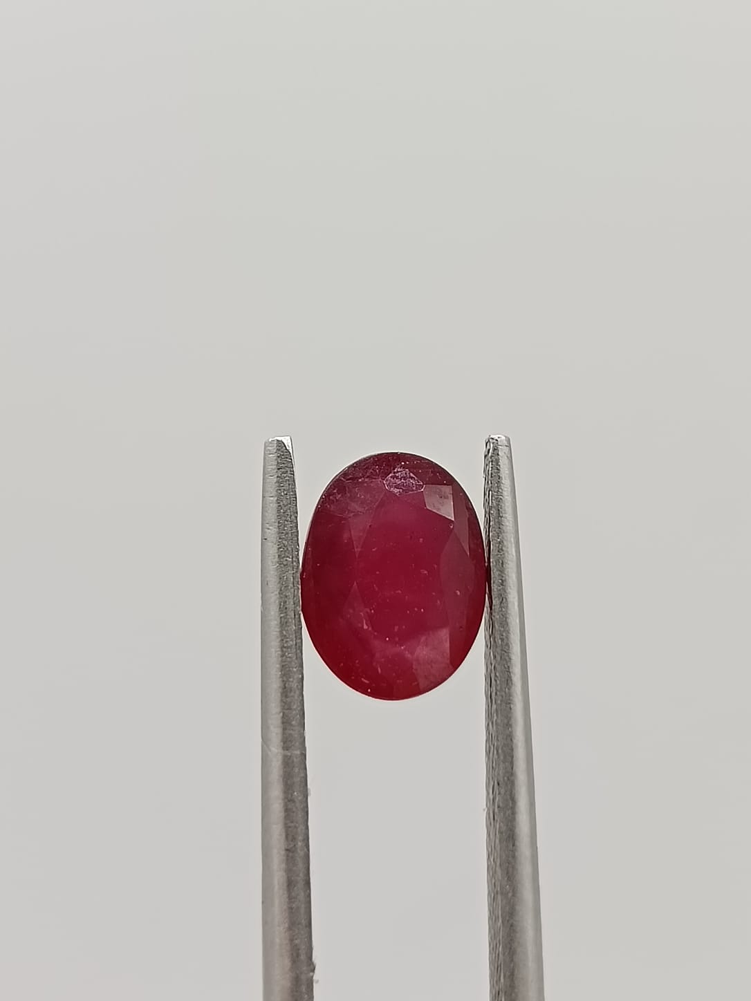 Rubí ovalado de 1.46ct