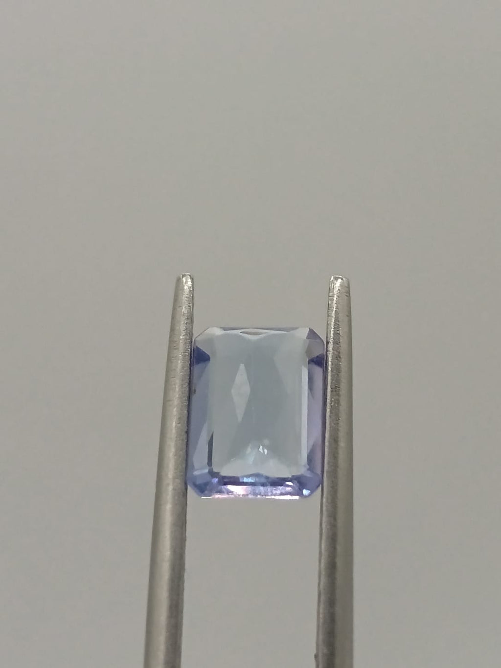 Tanzanita rectangular de 1.22ct