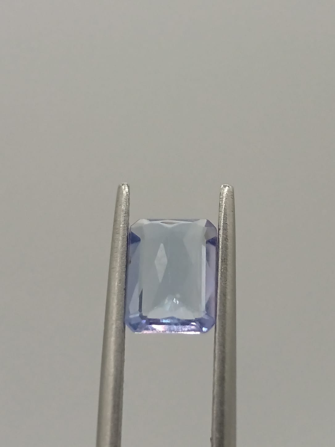 Tanzanita rectangular de 1.22ct
