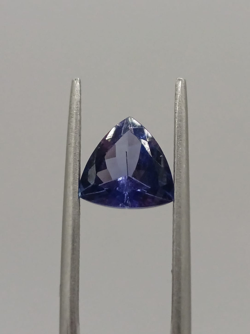 Tanzanita corte trillion de 1.83ct