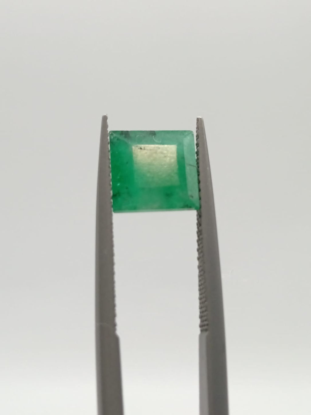 Esmeralda brasileña cuadrada de 2.57ct